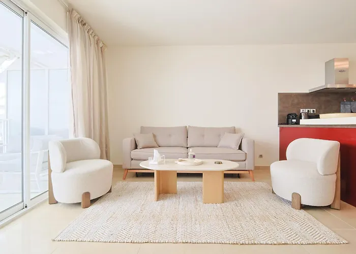Le Maria By Winsome Destination Apartment